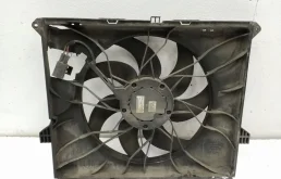 Вентилятор радиатора охлаждения ДВС для Mercedes-Benz M class 2006 года на фотографиях