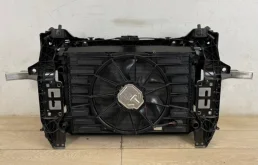 Кассета радиаторов для Audi Q7 2015 года на фотографиях