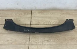 Усилитель заднего бампера для Volkswagen Touareg на фотографиях