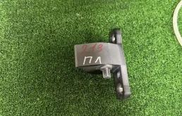 Петля двери передней левой нижняя для Mercedes-Benz E class W213 2016-2023