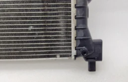 Радиатор охлаждения ДВС для Skoda Rapid 2023 года на фотографиях