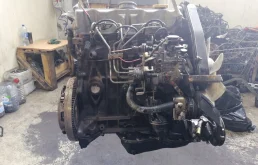 Двигатель для Nissan Serena 1998 года на фотографиях