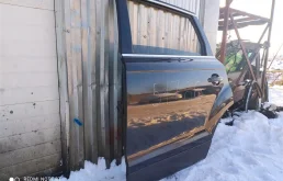 Дверь задняя левая для Audi Q7 2011 года на фотографиях