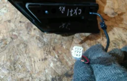 Стекла и зеркала для Mazda CX 7 2008 года на фотографиях