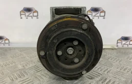 Компрессор кондиционера для Volvo XC90 2005 года на фотографиях