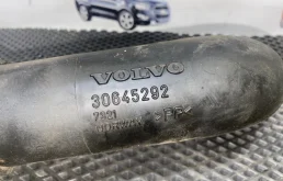 Патрубок интеркулера для Volvo XC90 2012 года на фотографиях
