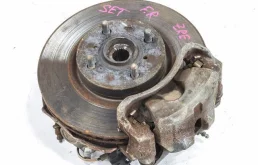 Кулак поворотный правый для Toyota Corolla на фотографиях