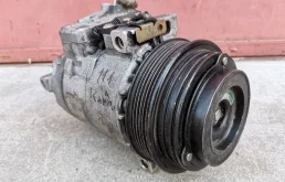 Компрессор кондиционера для Mercedes-Benz CLK class 2000 года на фотографиях