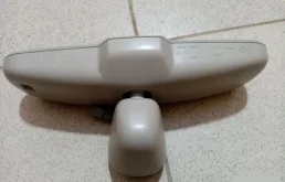 Стекла и зеркала для Audi Q7 2010 года на фотографиях