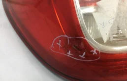 Фонарь внешний левый для Renault Logan 2016 года на фотографиях