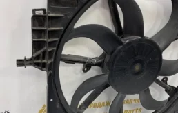 Вентилятор радиатора охлаждения ДВС для BMW X5 на фотографиях