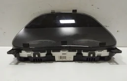 Приборная панель для Hyundai Solaris на фотографиях