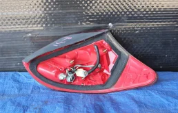 Фонарь левый для Toyota RAV4 на фотографиях