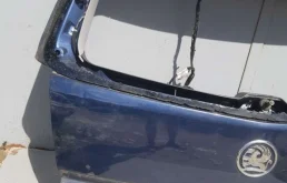 Крышка багажника для Opel Zafira на фотографиях