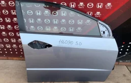 Дверь передняя правая для Honda Civic на фотографиях