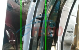 Дверь передняя левая для Toyota Corolla 2004 года на фотографиях