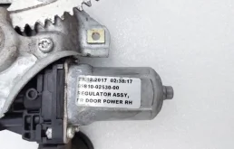 Стеклоподъемник передний правый для Toyota Corolla на фотографиях