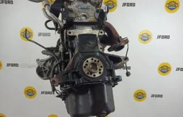 Двигатель для Jeep Liberty 2005 года на фотографиях