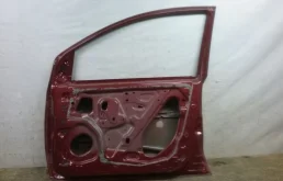 Дверь передняя правая для Nissan Note на фотографиях