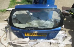 Крышка багажника для Chevrolet Aveo на фотографиях