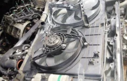 Панель радиатора (телевизор) для Volkswagen Golf 2000 года на фотографиях