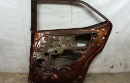 Дверь задняя правая для Toyota Corolla 2019 года на фотографиях