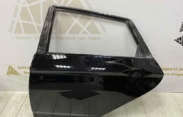 Двери для Hyundai i40 2017 года на фотографиях