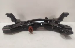 Подрамник двигателя для Skoda Rapid 2017 года на фотографиях