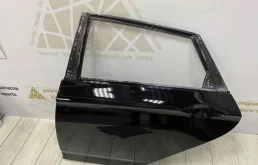 Двери для Hyundai i40 2017 года на фотографиях