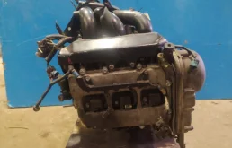 Двигатель без навесного для Subaru Legacy B4 на фотографиях