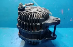 Генератор для Nissan X-Trail 2014 года на фотографиях