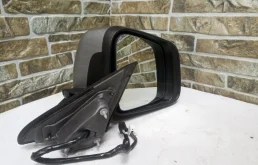 Стекла и зеркала для Jeep Grand Cherokee на фотографиях