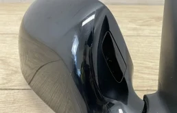 Стекла и зеркала для Audi Q3 2014 года на фотографиях