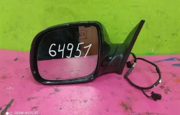 Стекла и зеркала для Audi Q7 2010 года на фотографиях