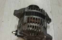 Генератор для Nissan Primera на фотографиях