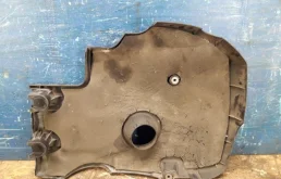 Пластиковая крышка двигателя для Nissan Pathfinder на фотографиях