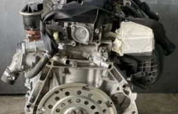 Двигатель без навесного для Honda Stream на фотографиях