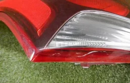 Фонарь внешний левый для Hyundai Solaris 2015 года на фотографиях