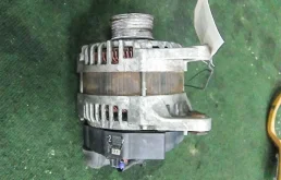 Генератор для Nissan X-Trail 2014 года на фотографиях