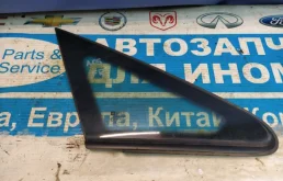 Стекла и зеркала для Opel Zafira 2010 года на фотографиях