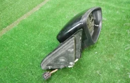 Зеркала для Volkswagen Jetta 2017 года на фотографиях