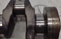 Коленвал для Mercedes-Benz Vito 2002 года на фотографиях