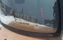 Стекла и зеркала для Opel Insignia 2016 года на фотографиях