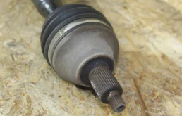 Привод передний правый для Skoda Rapid на фотографиях