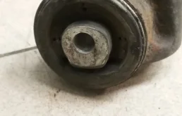 Рычаг передний правый нижний для Audi Q7 на фотографиях