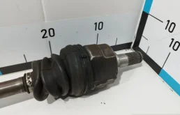 Привод передний левый для Hyundai Solaris 2016 года на фотографиях