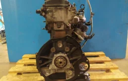 Двигатель без навесного для Nissan Pathfinder 2012 года на фотографиях