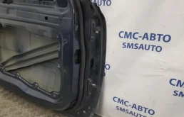 Двери для Volvo XC70 2009 года на фотографиях