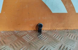 Датчик парктроника передний для BMW X3 Е83 2003-2010