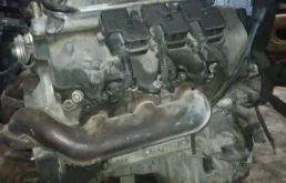 Двигатель без навесного для Mercedes-Benz CLK class 1997 года на фотографиях